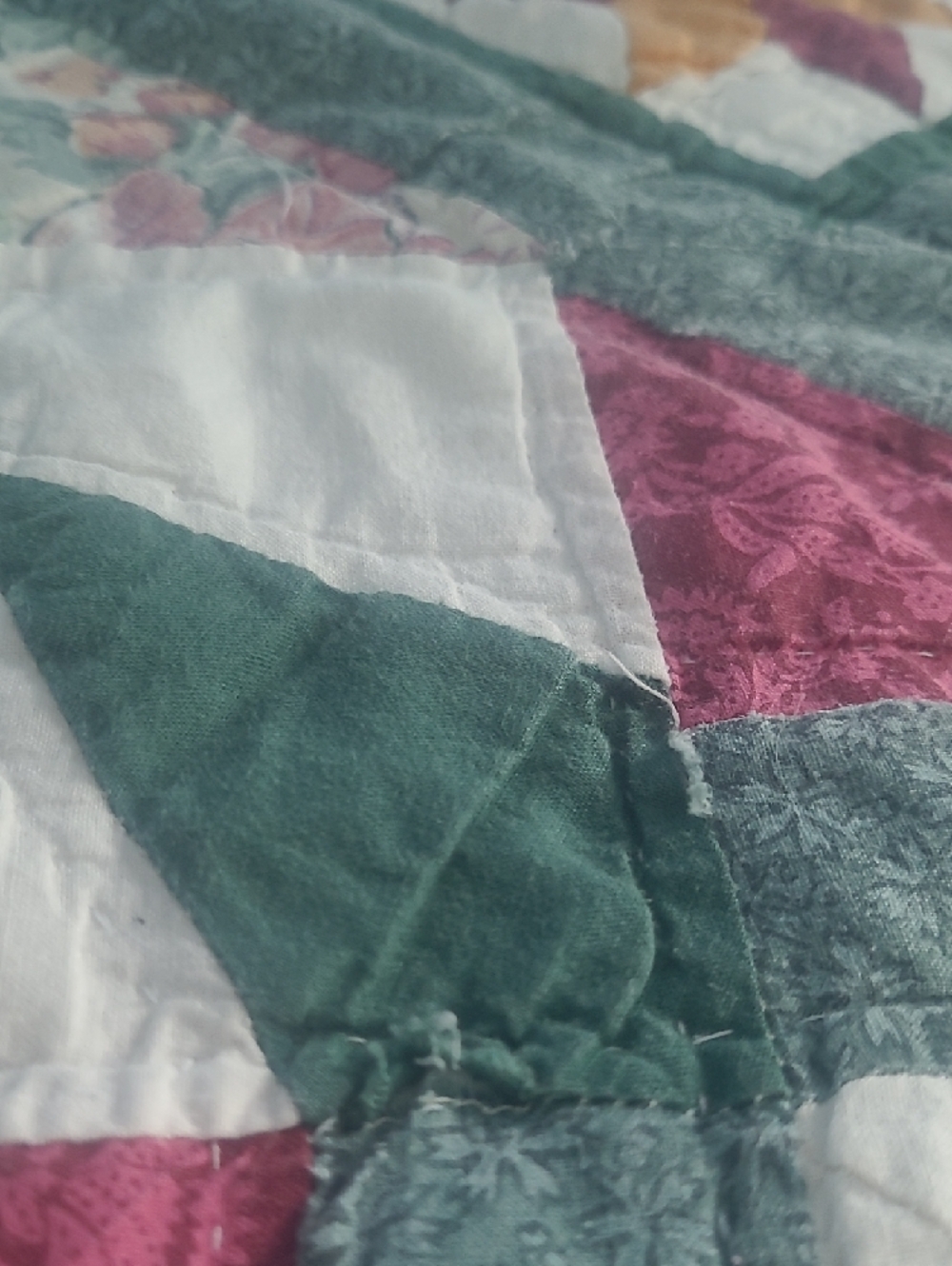 Vintage Brittanica Patchwork Hand Quilted in Green, White & Pink Floral Accents - Picture 12 of 13
